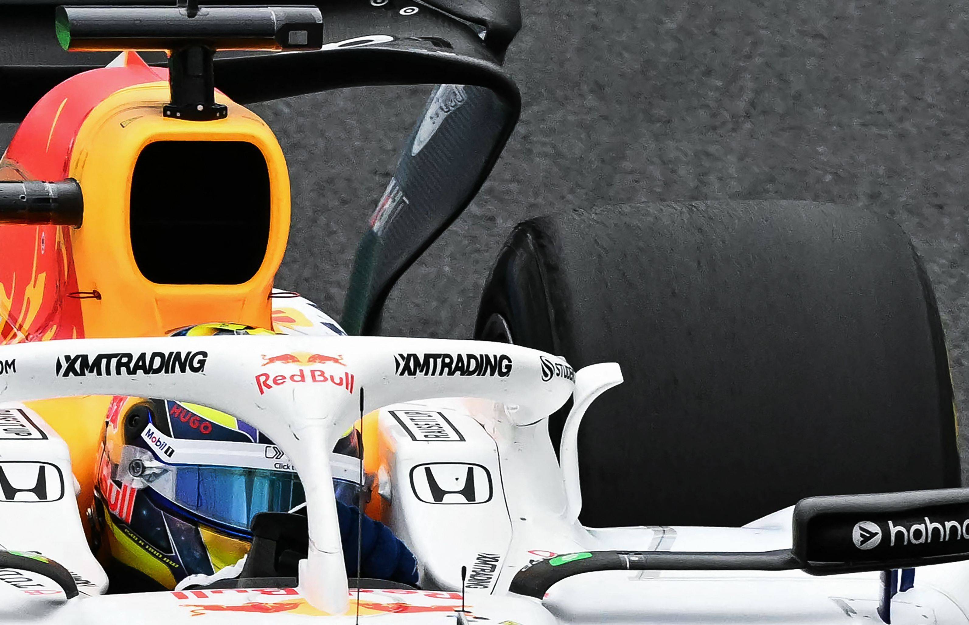 阿斯顿马丁轻取红牛二队，皮亚斯特里点燃赛场